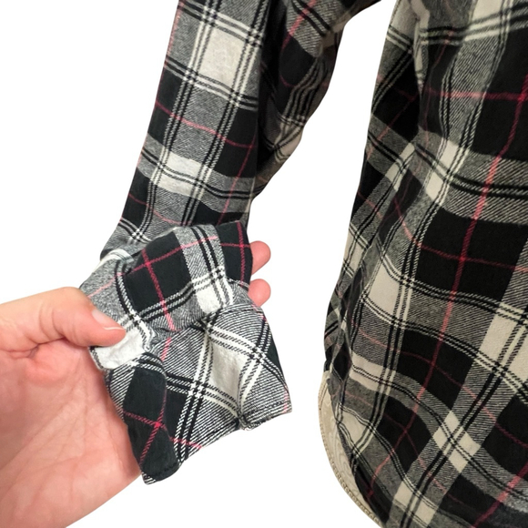 Vans Black Red Plaid Flannel Button Up Long Sleeve Shirt Size Small - Picture 7 of 12